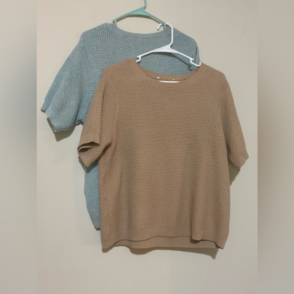 Tan and Teal Blue Short Sleeve Sweaters Bundle.